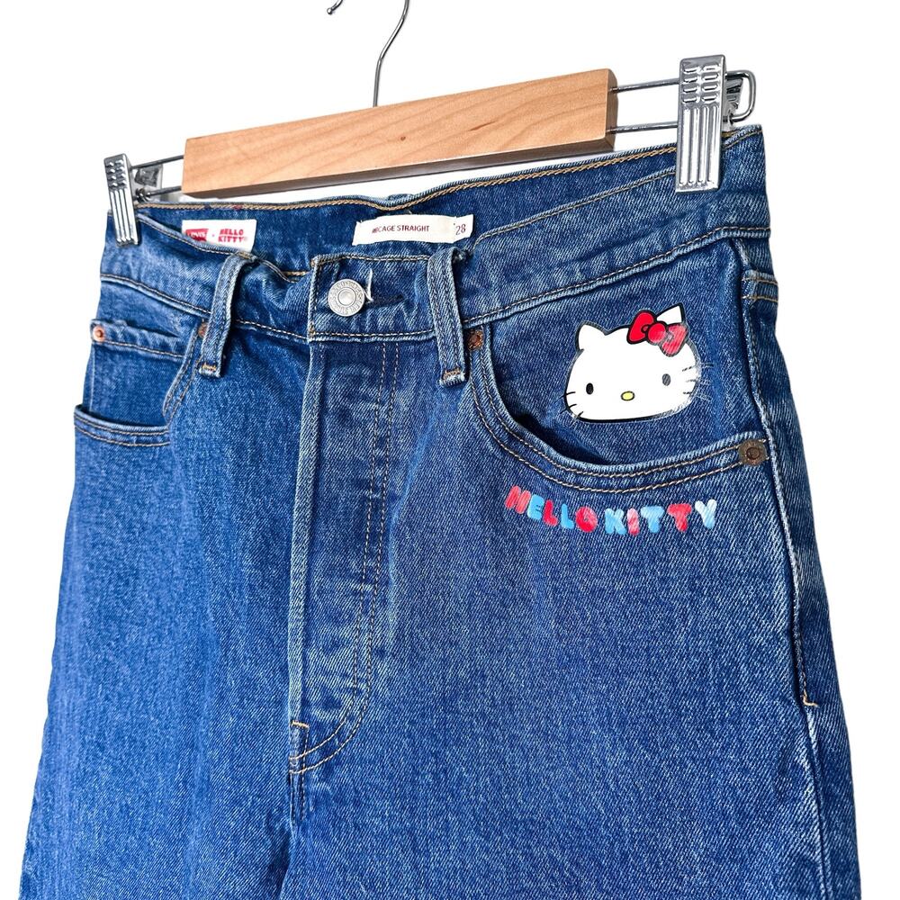 Levi’s x Hello Kitty Ribcage Straight Ankle Jean Button Fly Denim Blue 28 - Picture 4 of 15